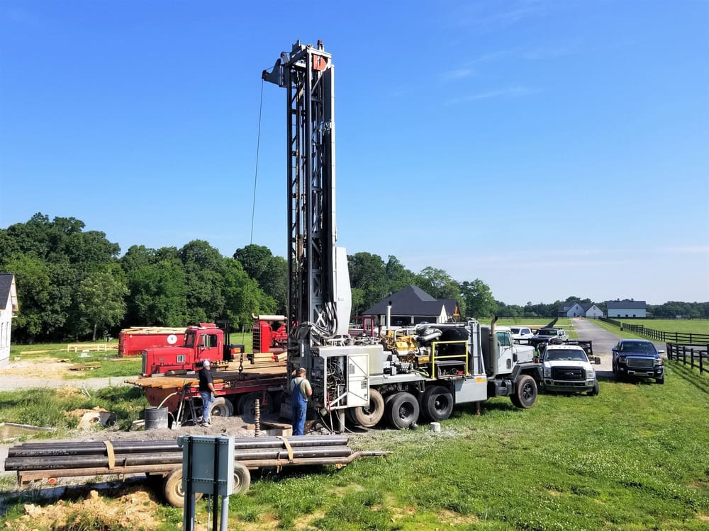 Bob Wade Drilling Co  -  well drilling contractor